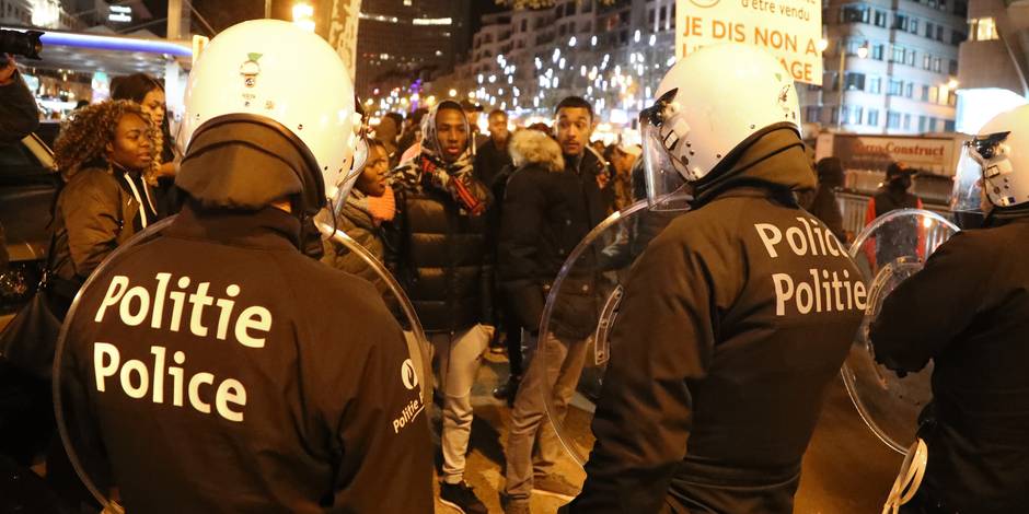 Emeutes A Bruxelles Une Vingtaine De Casseurs Venait De Flandre Dh Les Sports